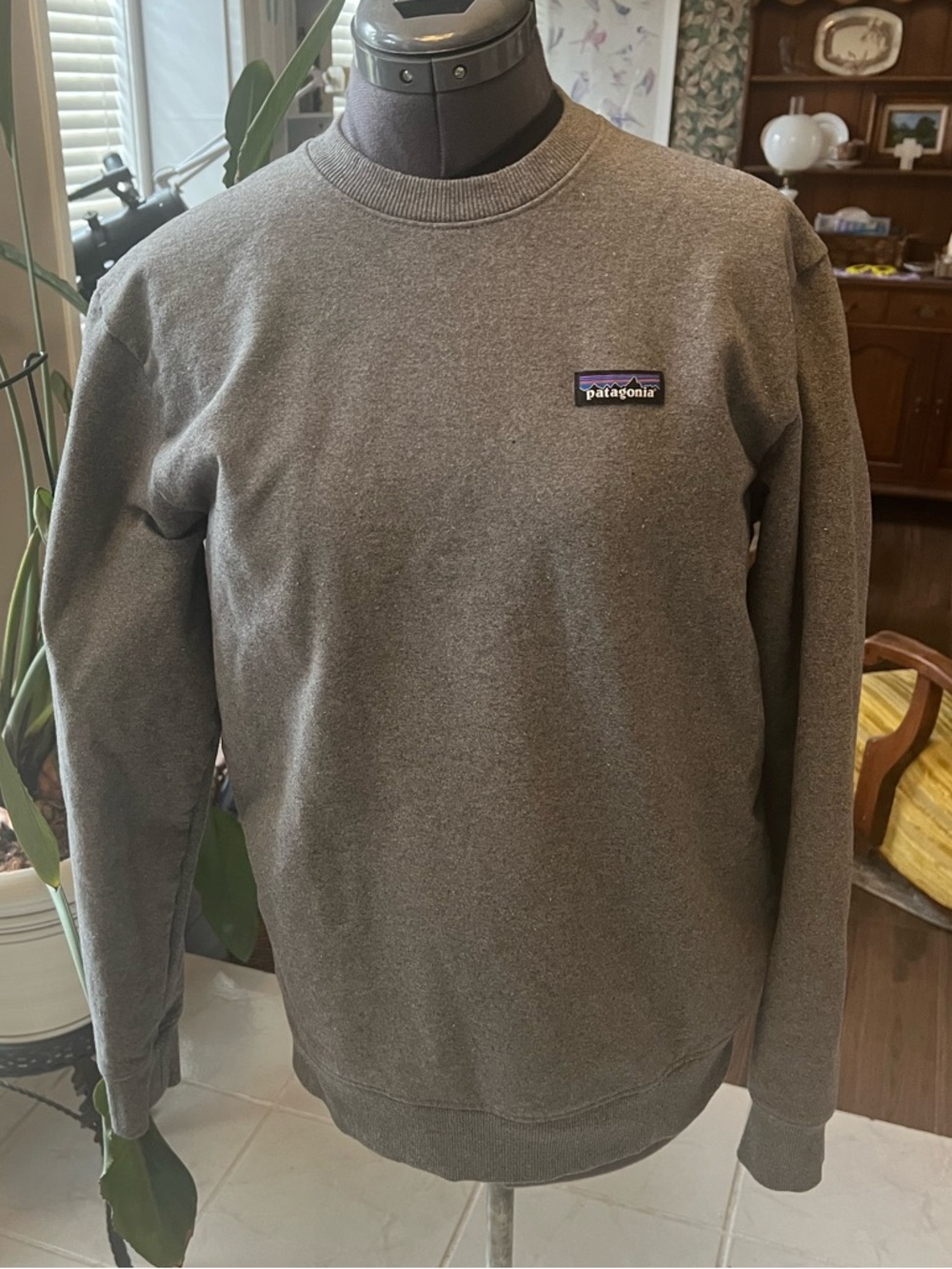Patagonia Men's Crewneck Sweatshirt size M